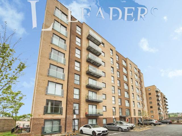 Brooklands Court, Stirling Drive, Luton LU2, 1 bed flat to rent, £1,200 pcm | PrimeLocation