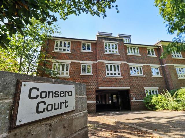 Brooklands Road, Consero Court KT13, 2 bed flat to rent, £2,200 pcm | PrimeLocation