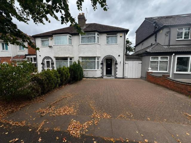 Brooklands Road, Hall Green, B28 8LB. 3 bed semi detached house to rent £1,450 pcm £335 pw