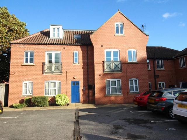 Brooklands, York, YO31 2 bed apartment to rent £1,100 pcm £254 pw