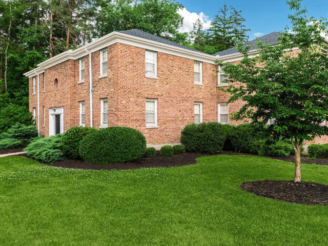 Brooklane Apartments
