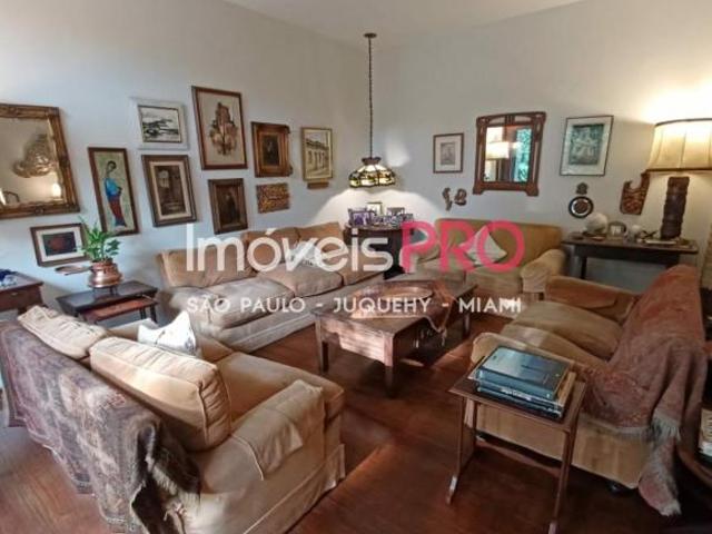 Brooklin Velho, Casa Térea, com 4 quartos,1 suite, 2 vagas, piscina, 310 área útil, terreno 750mts