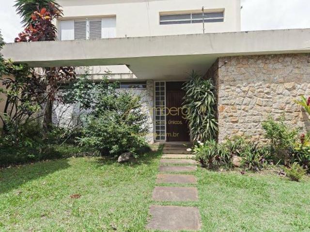 Brooklin, Luisiania, casarão 1000 m2 de terreno, com muito jardim, 496 m2 construídos, 8 garagens