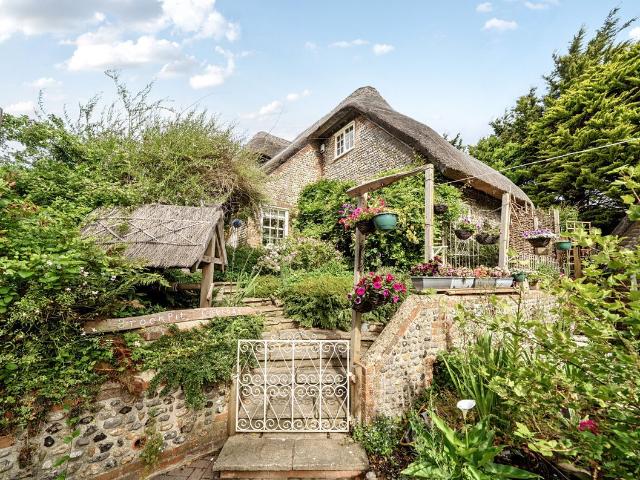 Brookpit Cottage, Brookpit Lane, Climping, Littlehampton BN17, 4 bed detached house to rent, £3,000 pcm | PrimeLocation