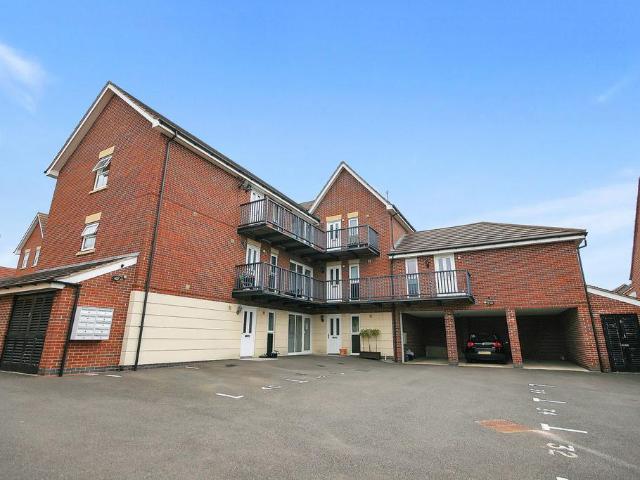 Brooks Close, Wootton Fields. 1 bed apartment to rent £900 pcm £208 pw