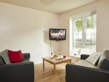 Brookside 4 bed house share to rent £1,792 pcm £414 pw