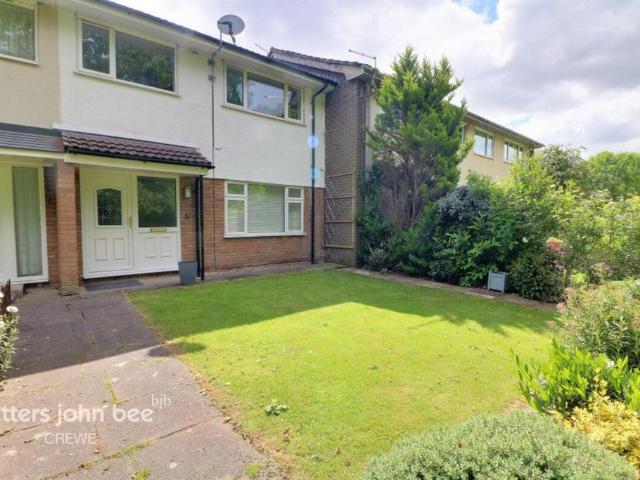 Brookside Green, Crewe 3 bed semi detached house to rent £995 pcm £230 pw