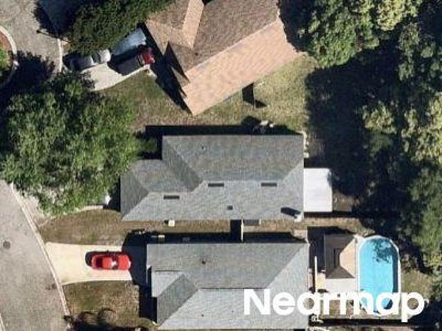 Brookwood Bluff Rd E