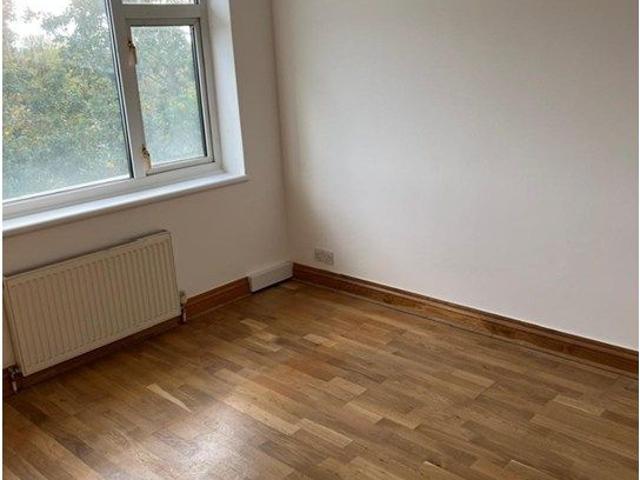 Broom Mead, Bexleyheath DA6, 3 bed semi detached house to rent, £2,100 pcm | PrimeLocation