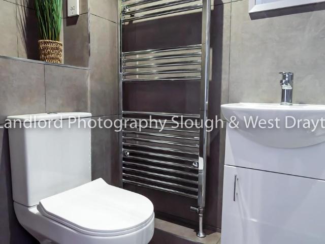 Broomfield, Guildford 1 bed in a house share to rent £867 pcm £200 pw