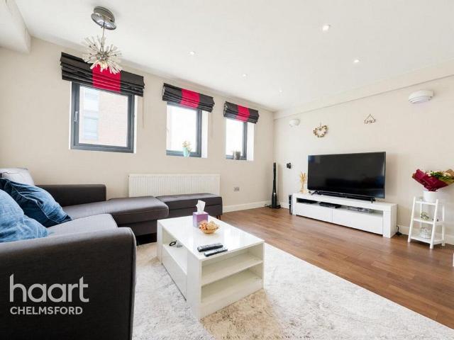 Broomfield Road, Chelmsford 1 bed flat to rent £1,300 pcm £300 pw