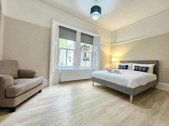 Broomfield Road, Sheffield S10 1 bed detached house to rent £895 pcm £207 pw