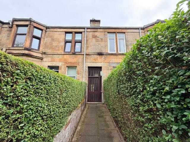 Broomfield Road, Springburn, Glasgow. 2 bed flat to rent £1,195 pcm £276 pw