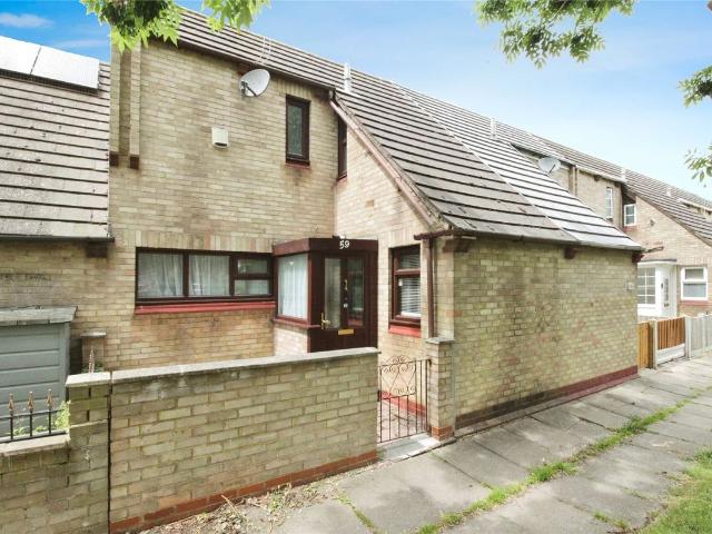 Broomfields Place, Basildon SS13, 2 bed detached house to rent, £1,550 pcm | PrimeLocation