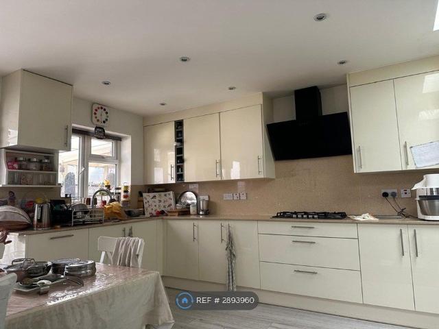 Broomgrove Gardens, Edgware HA8, 3 bed semi detached house to rent, £2,400 pcm | PrimeLocation