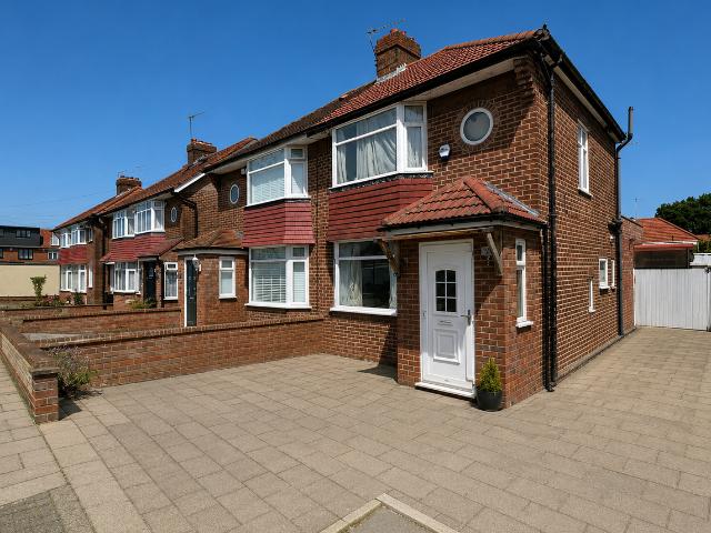 Broomgrove Gardens, Edgware HA8, 2 bed semi detached house to rent, £2,400 pcm | PrimeLocation