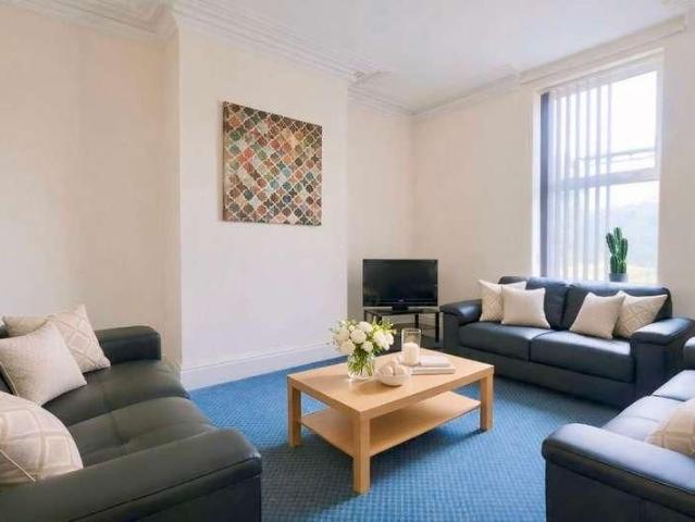 Broomspring Lane, S10
