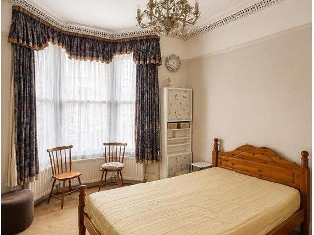 Broomwood Road, London SW11, 2 bed semi detached house to rent, £2,200 pcm | PrimeLocation