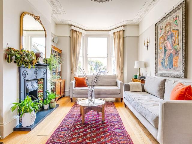 Broomwood Road SW11, 4 bed terraced house to rent, £5,250 pcm | PrimeLocation