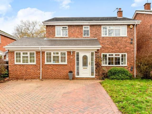 Bray Court, Maidenhead, SL6 4 bed detached house to rent £2,750 pcm £635 pw