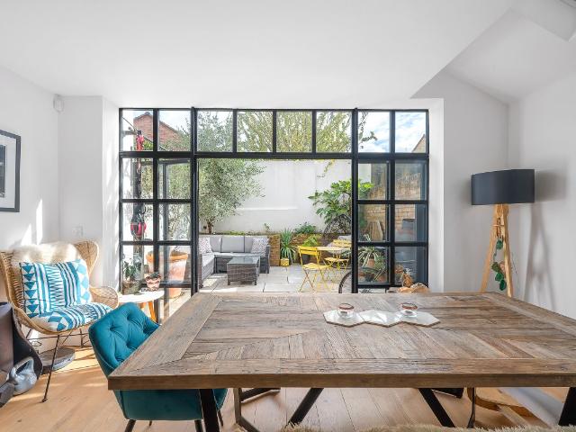 Brayburne Avenue, London SW4, 4 bed semi detached house to rent, £8,450 pcm | PrimeLocation