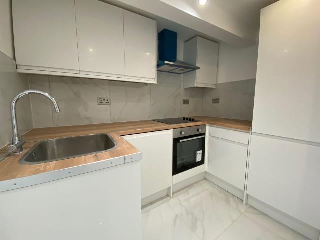 Braydon Road, London N16, Studio to rent, £1,400 pcm | PrimeLocation