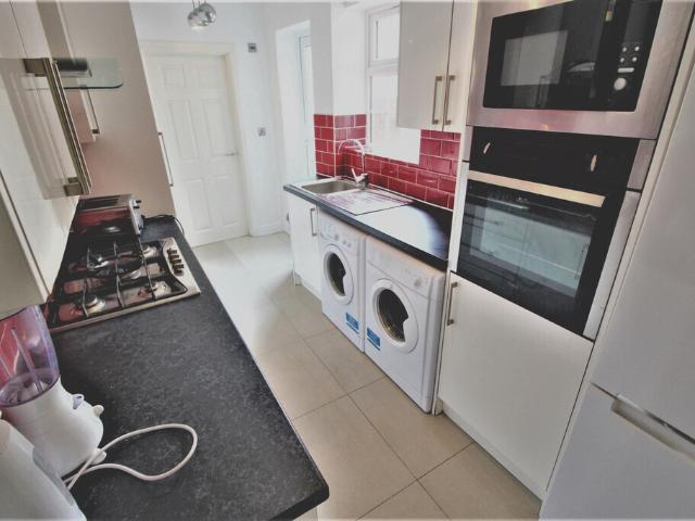 Brays Lane, Coventry, CV2 4DZ