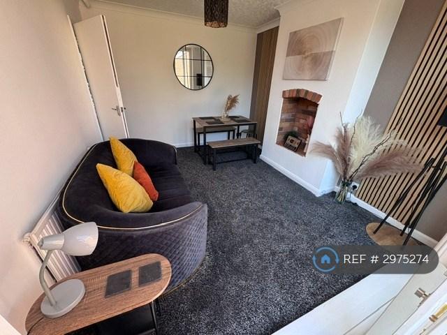 Brays Road, West Midlands, B26 3 bed semi detached house to rent £3,850 pcm £888 pw