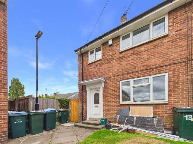 Braytoft Close, Coventry, CV6 4ED 2 bed semi detached house to rent £1,100 pcm £254 pw