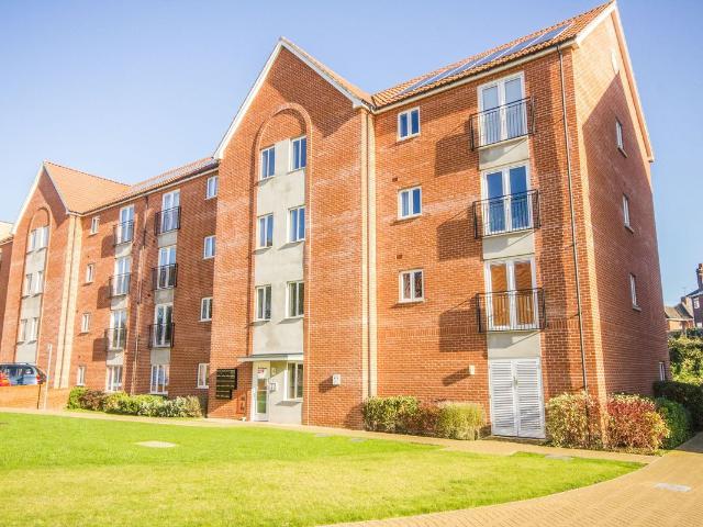 Brazen Gate, Norwich NR1, 2 bed flat to rent, £1,250 pcm | PrimeLocation