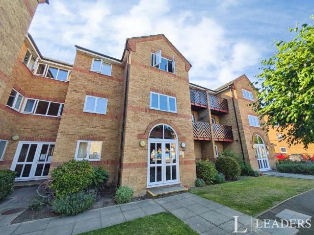 Braziers Quay, South Road, Bishop`s. 1 bed flat to rent £1,150 pcm £265 pw