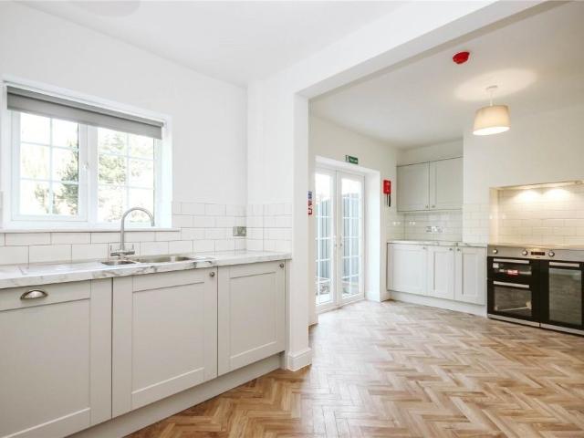 Brabazon Road, Bristol BS34 7 bed house to rent £5,217 pcm £1,204 pw
