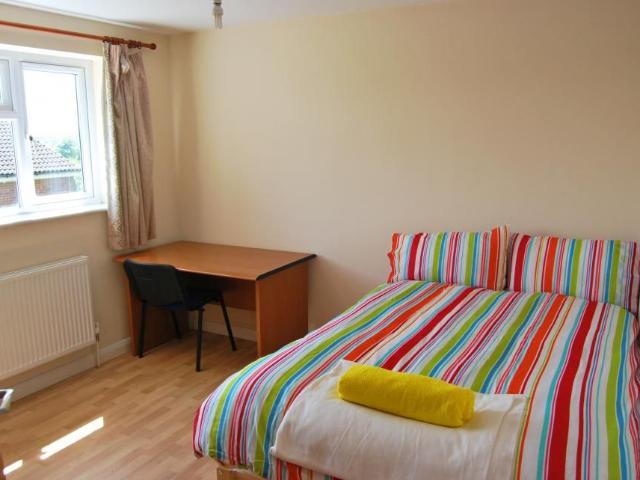 Brabourne Close, Canterbury CT2, 6 bed shared accommodation to rent, £575 pcm | PrimeLocation
