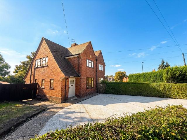 Bracknell Crescent Copy, Whitemoor NG8 3 bed house to rent £1,175 pcm £271 pw
