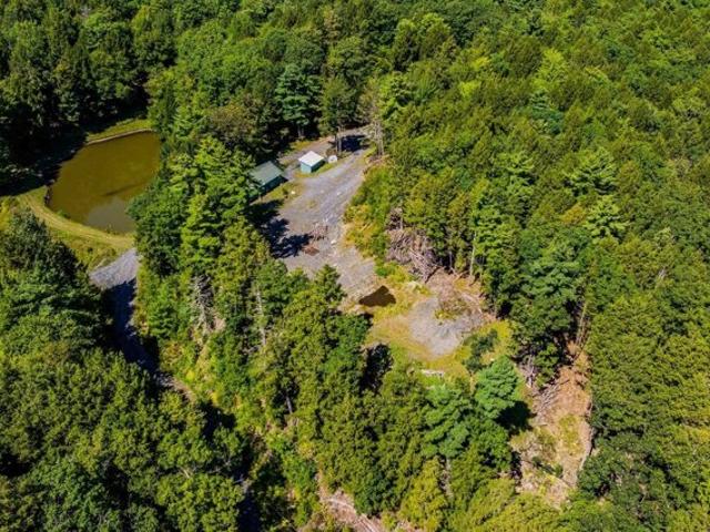 Brackett Rd, Fairlee, Home For Sale