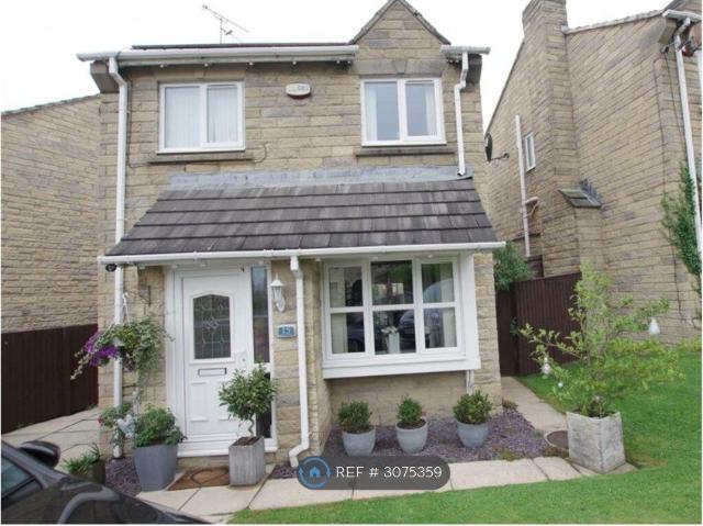 Bracken Way, Elland HX5, 3 bed detached house to rent, £1,200 pcm | PrimeLocation