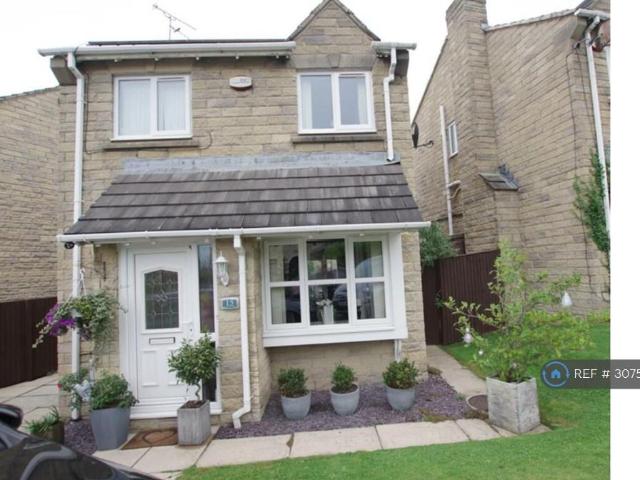 Bracken Way, Elland, HX5 3 bed detached house to rent £1,200 pcm £277 pw