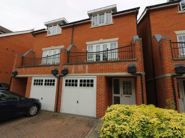 Brackendale Close, Englefield Green, Egham, Surrey, TW20 – Nevin And Wells