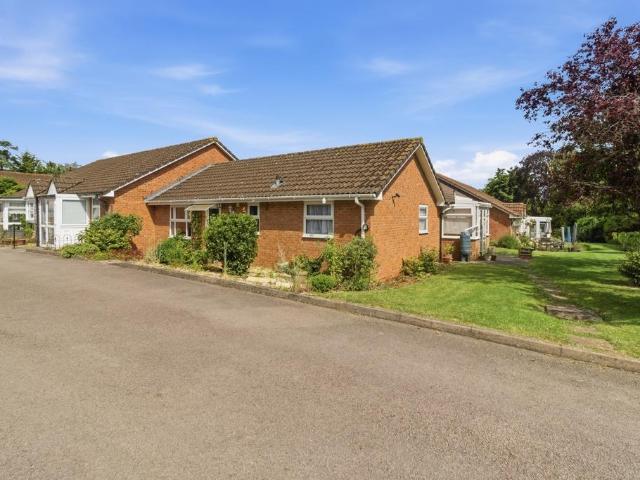 Brackenhurst, Ranelagh Road, Malvern. 2 bed bungalow to rent £875 pcm £202 pw