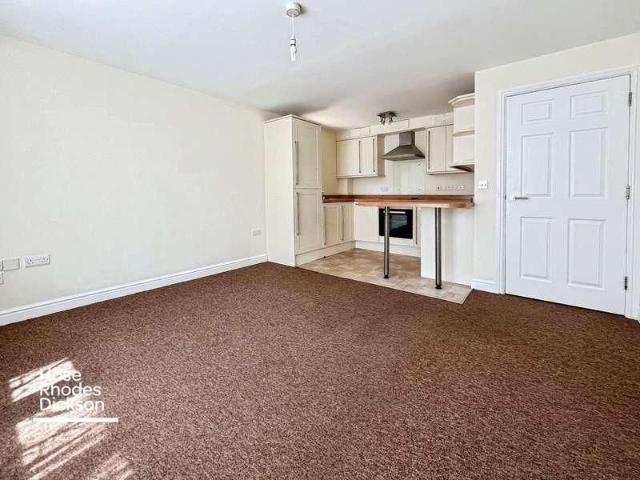 Brackla, Leed Street, Sandown, PO36