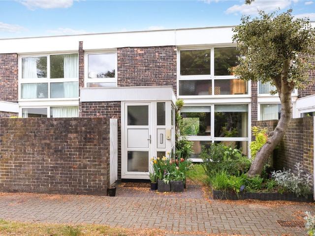 Brackley, Weybridge, Surrey KT13, 3 bed terraced house to rent, £2,700 pcm | PrimeLocation