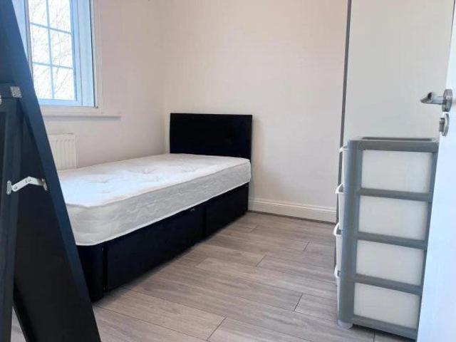 Bracondale Road, London, Greater London SE2, 3 bed shared accommodation to rent, £945 pppm | PrimeLocation