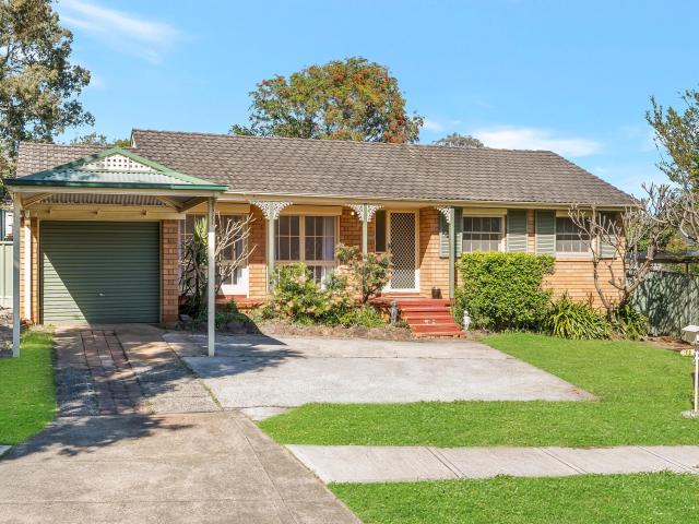 Bradbury 72 Coachwood Crescent