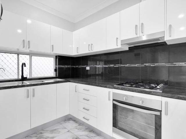 Bradbury, 10A Bland Street