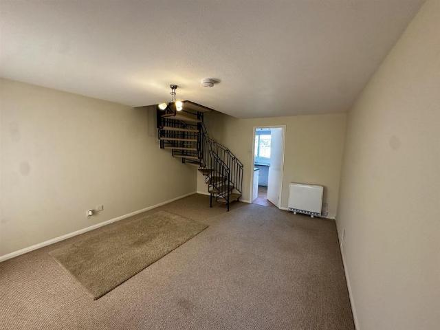Bradbury Close, Chippenham, SN15