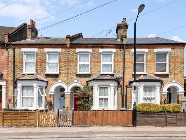 Bradgate Road, Catford SE6, 2 bed property to rent, £2,250 pcm | PrimeLocation