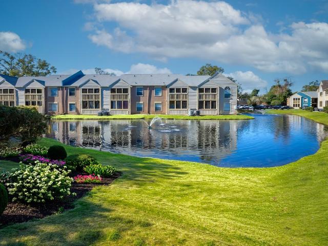 Bradenton Reserve 2 Bedroom Apartment for Rent at 6050 34th St W, Bradenton, FL 34210