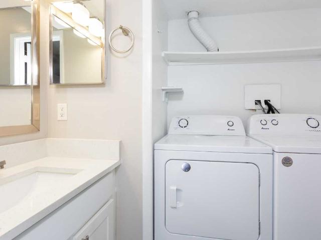 Bradenton Reserve 2 Bedroom Apartment for Rent at 6050 34th St W, Bradenton, FL 34210