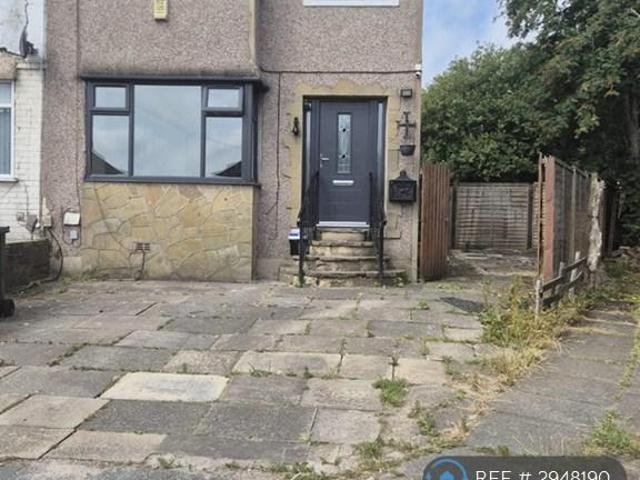 Bradford, Bradford, BD9 3 bed semi detached house to rent £1,200 pcm £277 pw