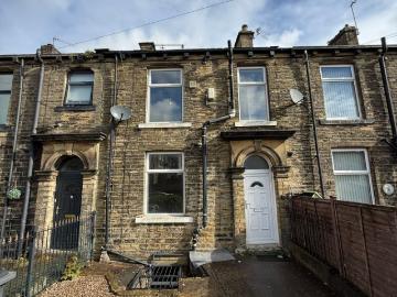 Bradford Road, Clayton, Bradford BD14, 2 bed terraced house to rent, £750 pcm | PrimeLocation